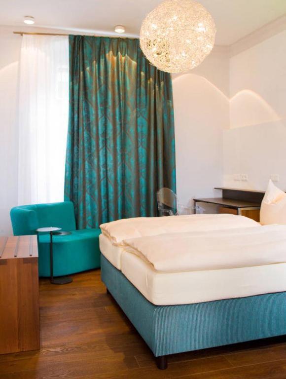 Hotel Muenchner Hof Und Blauer Turm 4*